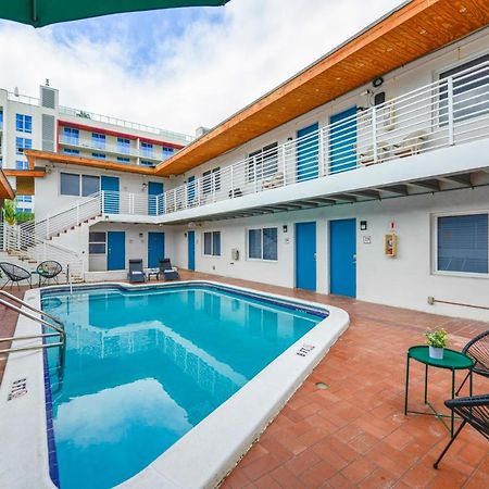Cozy 1 Bedroom With Pool Steps From The Beach #41 Hollywood Dış mekan fotoğraf