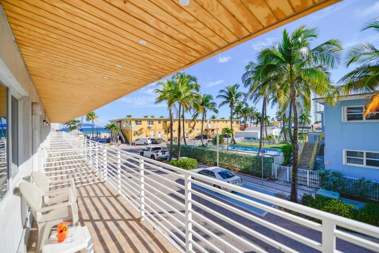 Cozy 1 Bedroom With Pool Steps From The Beach #41 Hollywood Dış mekan fotoğraf