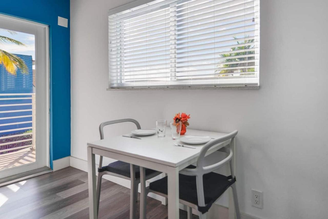 Cozy 1 Bedroom With Pool Steps From The Beach #41 Hollywood Dış mekan fotoğraf